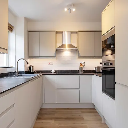 Veeve - The Camden Canal Apartment